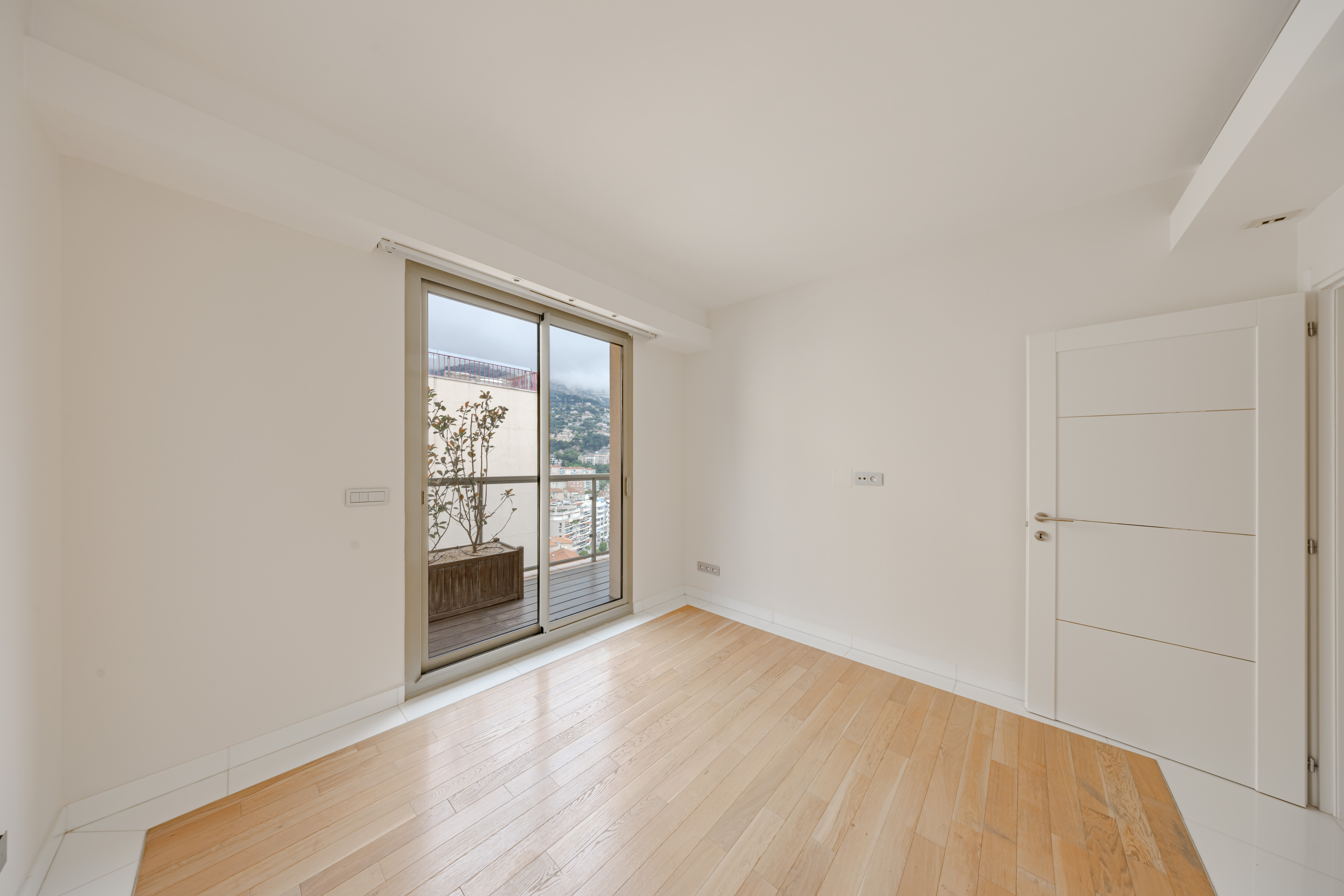 MAGNIFIQUE PENTHOUSE VUE MER