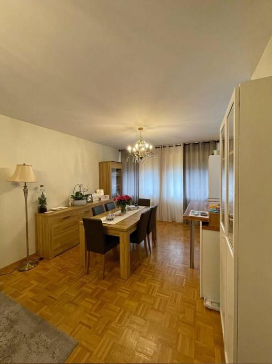 Appartement de 4 pièces à Meyrin.