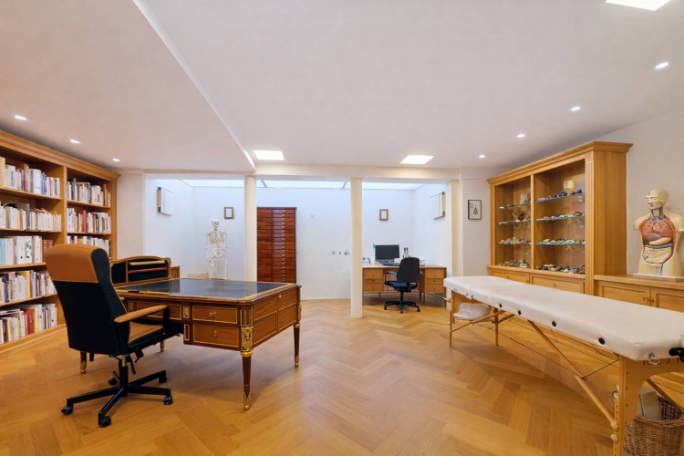 Quartier prisé ! Maison de maître + terrain constructible