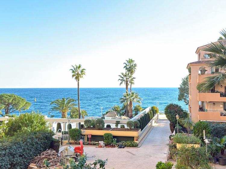 FONTVIEILLE - CYCLADES - LUXUEUX 5 PIECES