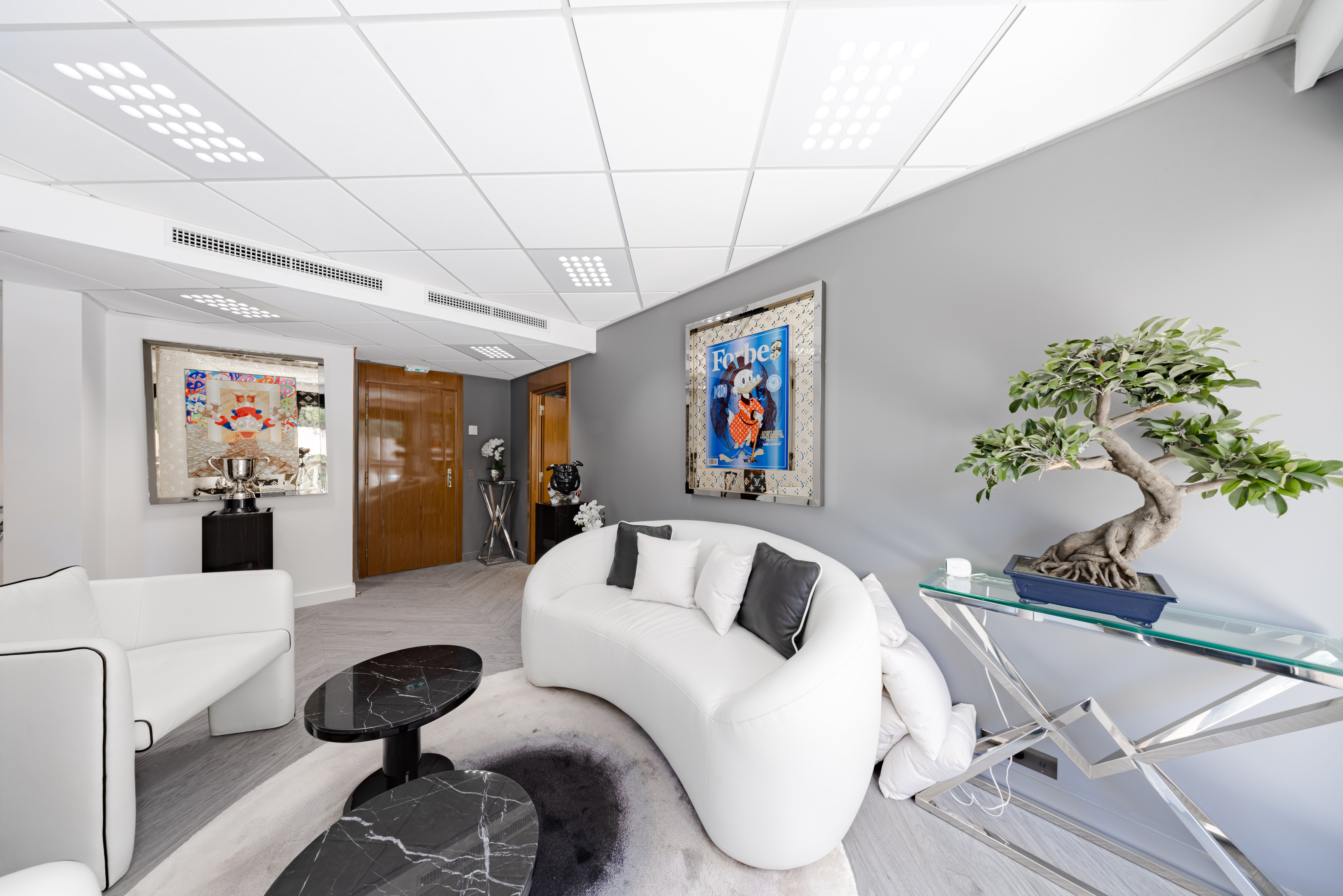 SPACIEUX BUREAUX - CARRE D'OR