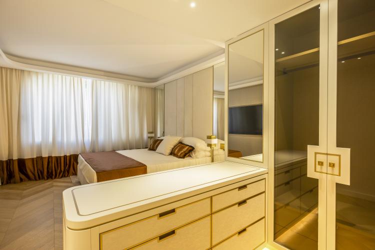 FONTVIEILLE - GRAND APPARTEMENT VUE SUR LE PORT - GIORGIONE
