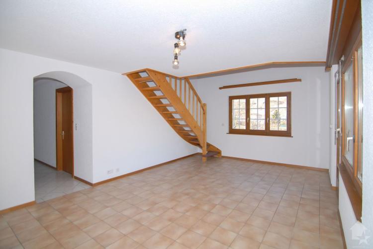 ul75v_lookmove_236460888_1.jpg