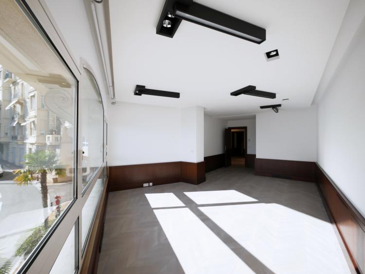 VILLA DEL SOLE - GRANDS BUREAUX DE STANDING