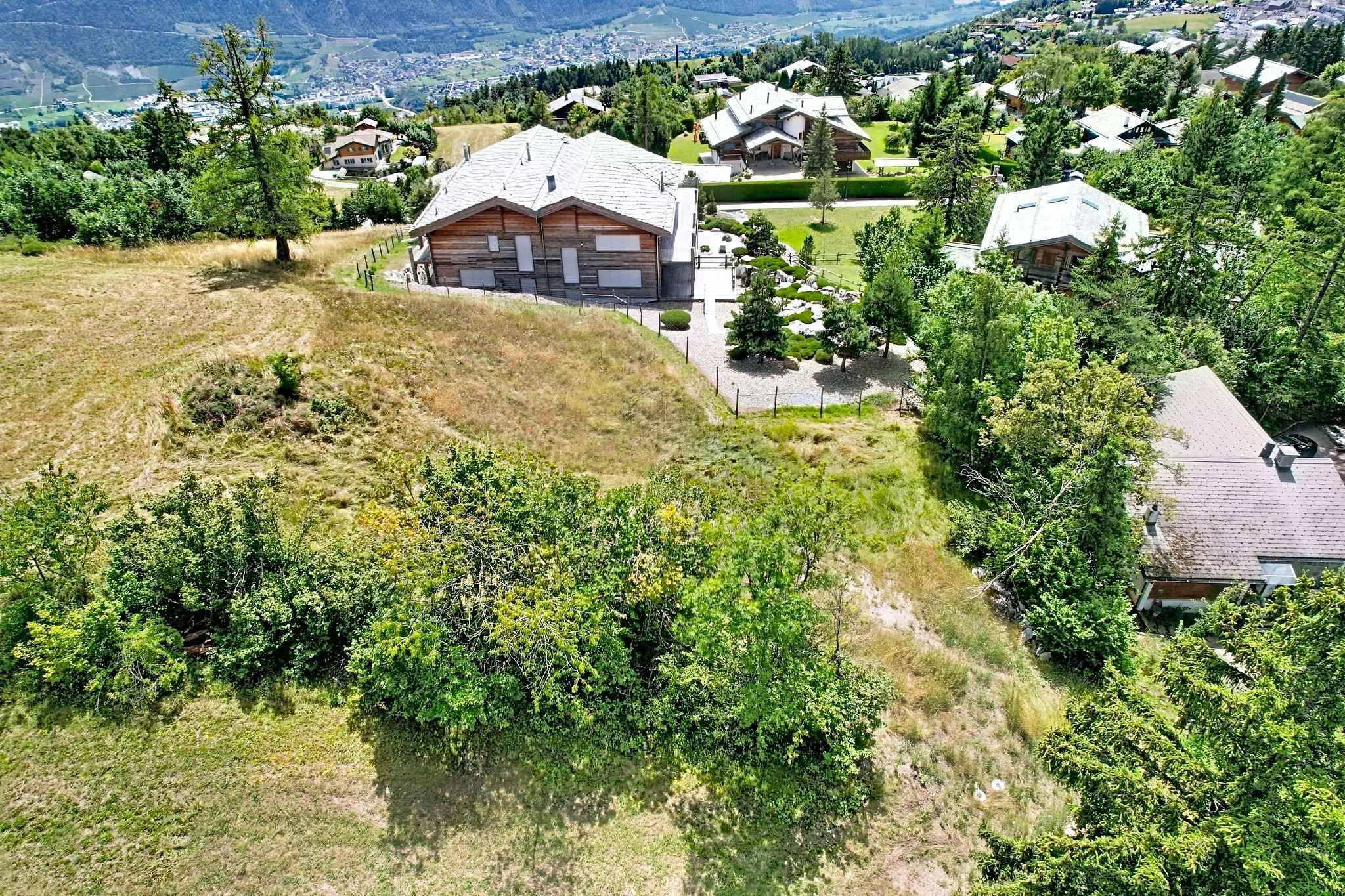 Parcelle d'exception avec permis de construire en force