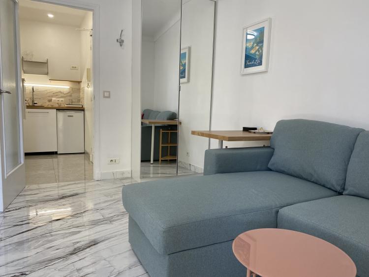 Studio au bord de la mer à Menton — Résidence Palais de la Madone