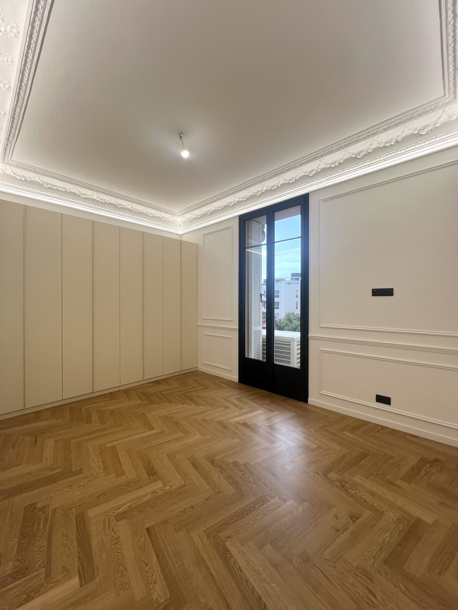 MAGNIFIQUE 5 PIÈCES RÉNOVÉ - FRANZIDO PALACE