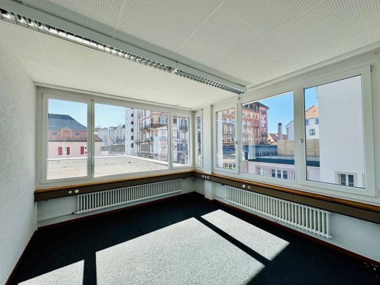 Bureaux modernes et lumineux 159 m2 à louer à la Chaux-de-Fonds