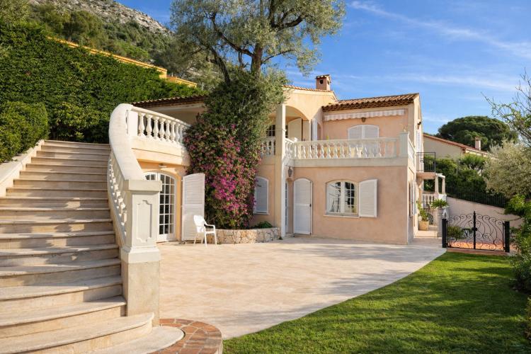 Cap d’Ail – Villa néo-provençale de prestige avec vue mer panoramique