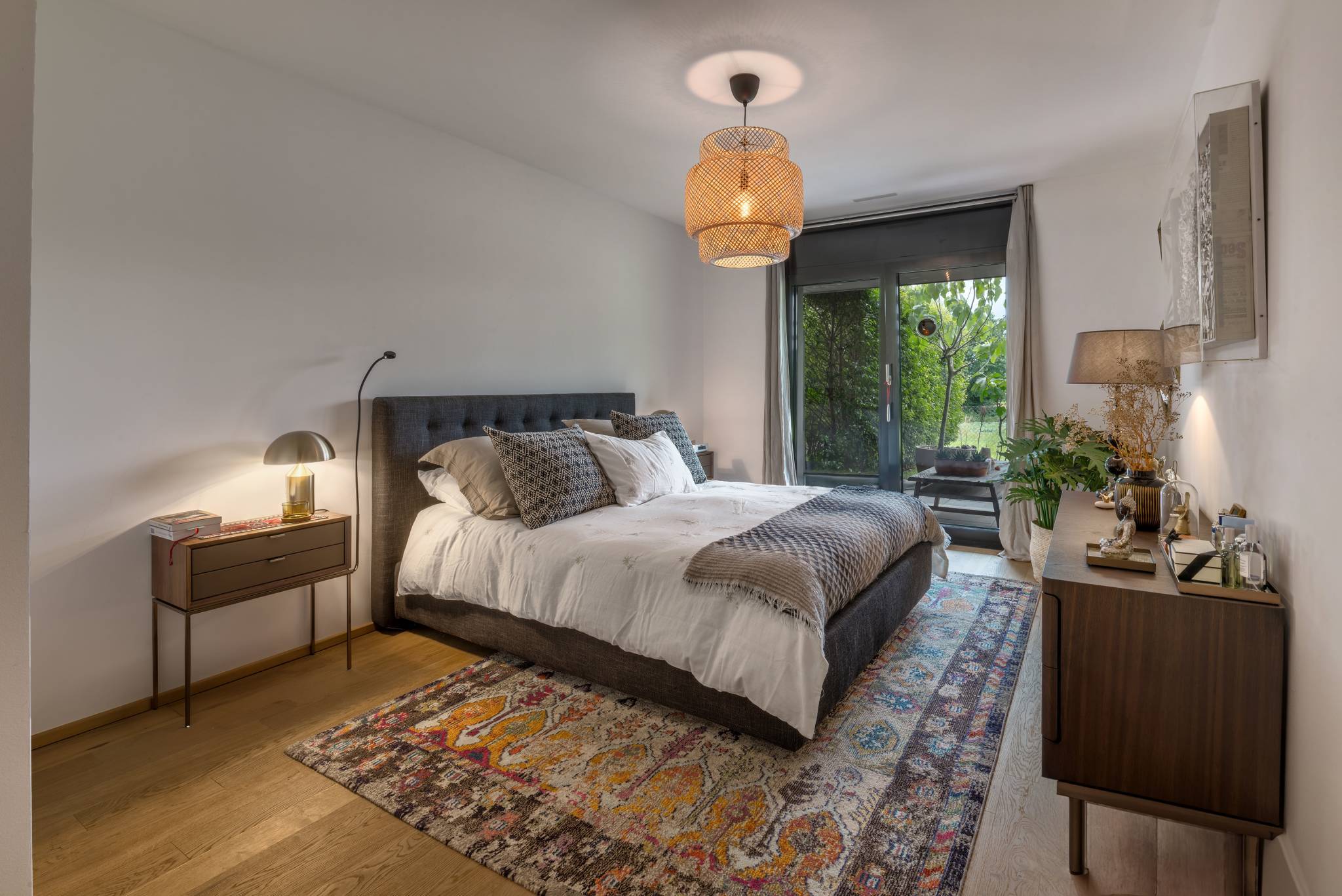 EN EXCLUSIVITÉ - duplex de 5 chambres avec terrasses, jardins et vue lac