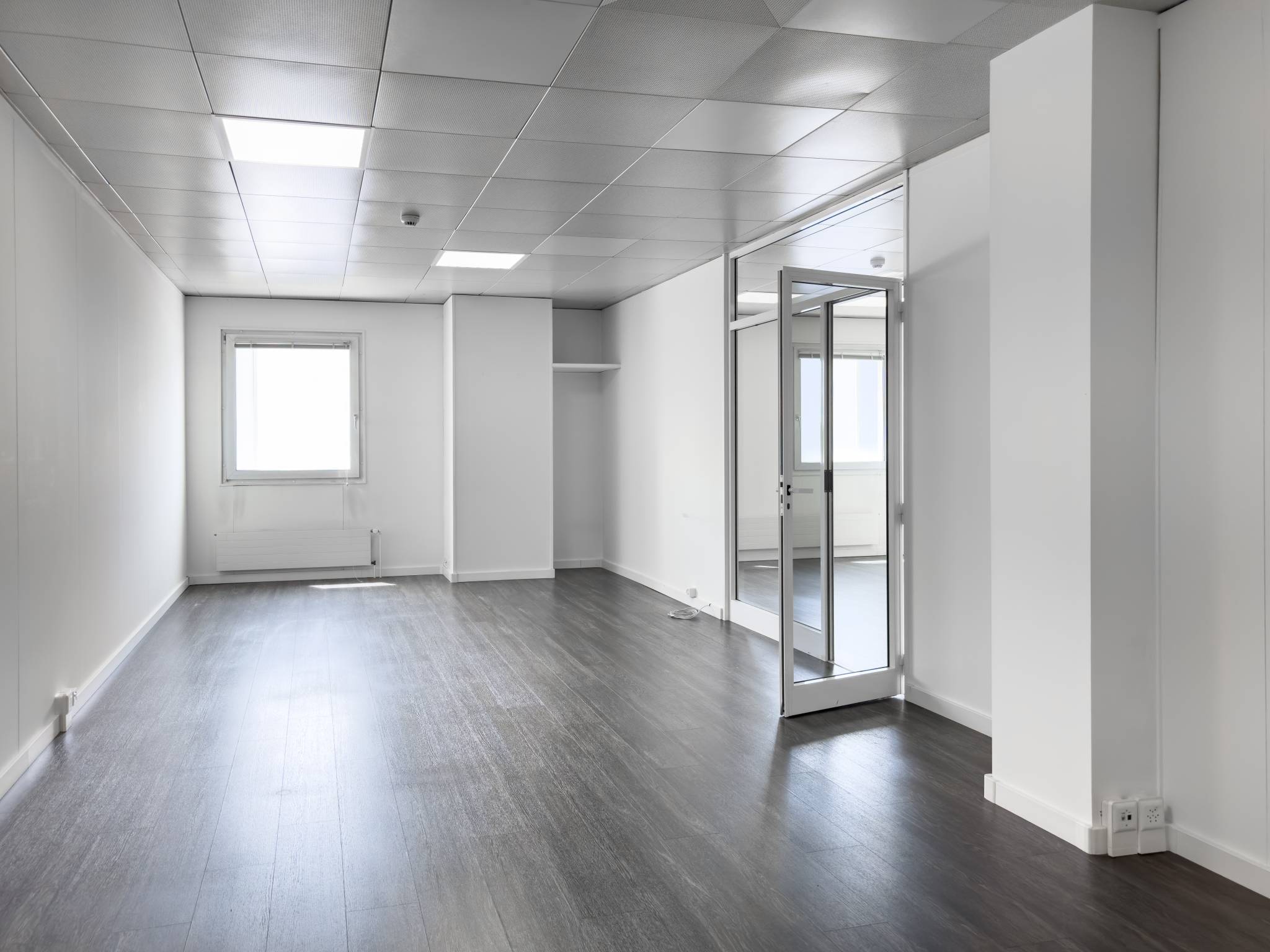 Surface de bureaux/ateliers de 337m2 à Satigny