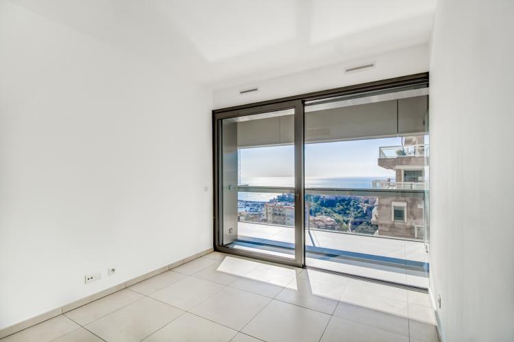 Monte-Carlo View: 3P avec Vue Panoramique, Cave & Parking dans Immeuble avec Concierge 24/7