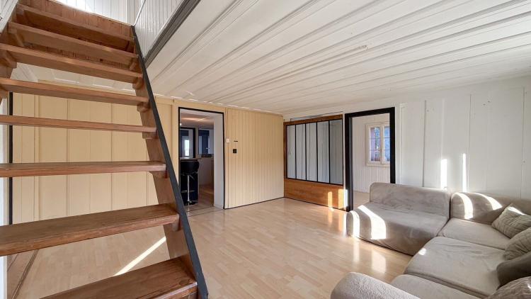 MAISON AVEC 2 LOGEMENTS DISTINCTS, GARAGE ET PLACES DE PARC