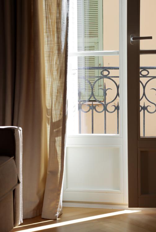 MONACO VILLE - BEAU 3 PIÈCES RÉNOVÉ - ROCHER