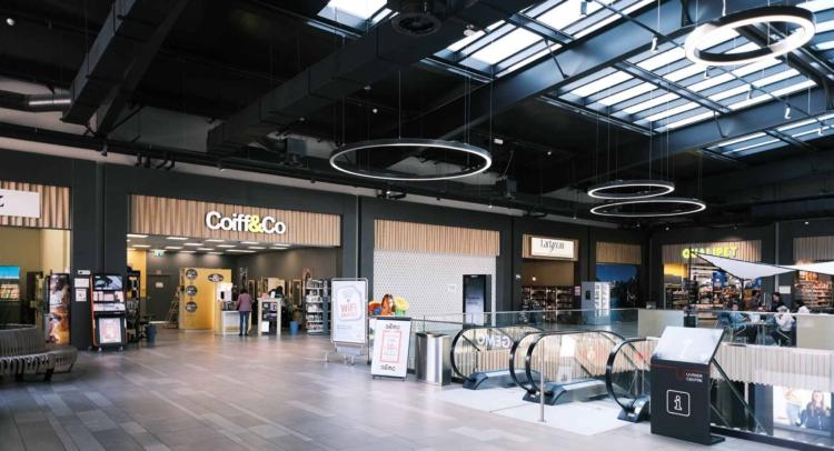 Arcade, commerce, showroom de 103 m2 à louer à Uvrier