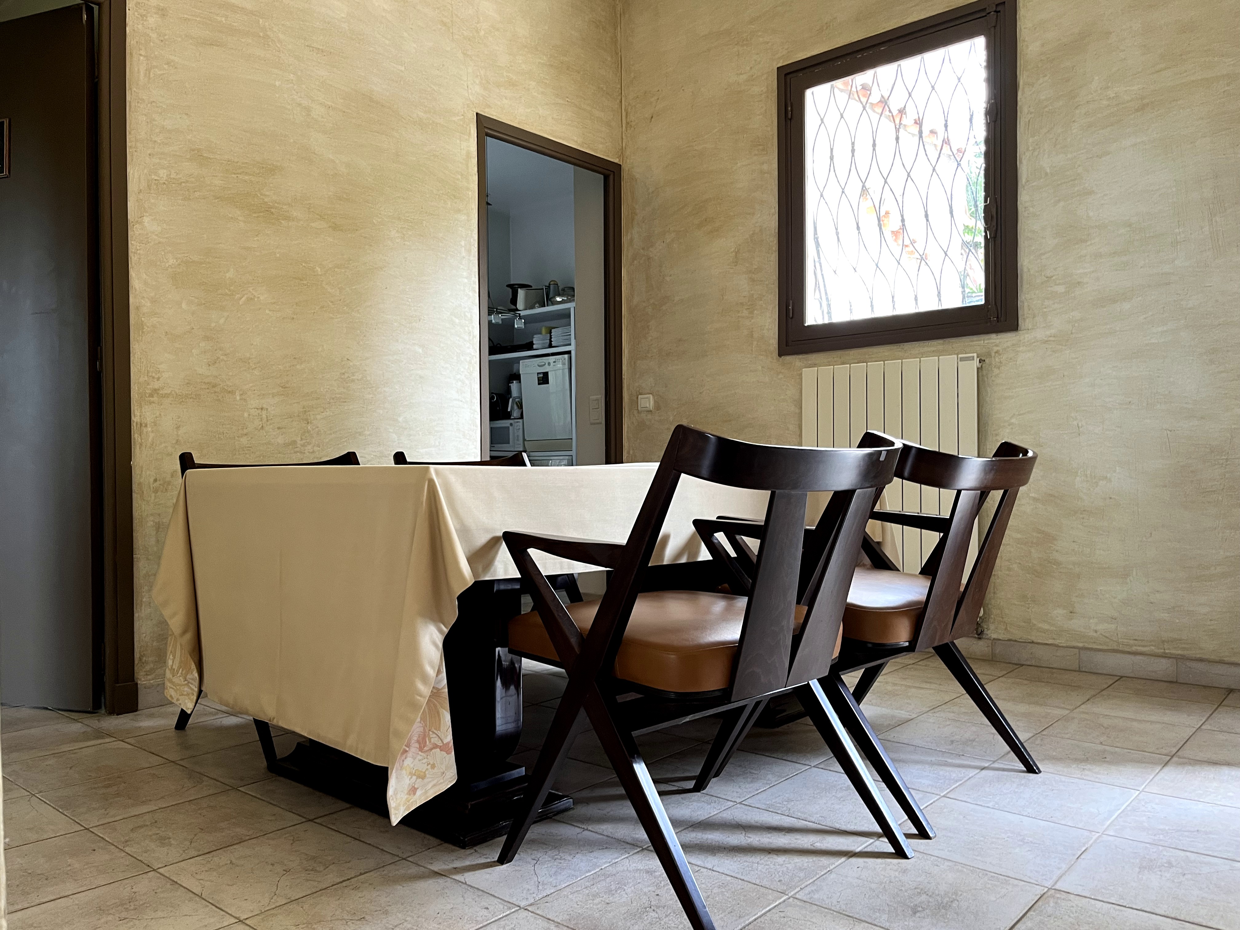 CAP D'ANTIBES - PREMIERE LIGNE - BAISSE DE PRIX - VILLA DANS DOMAINE SECURISÉ DU CAP