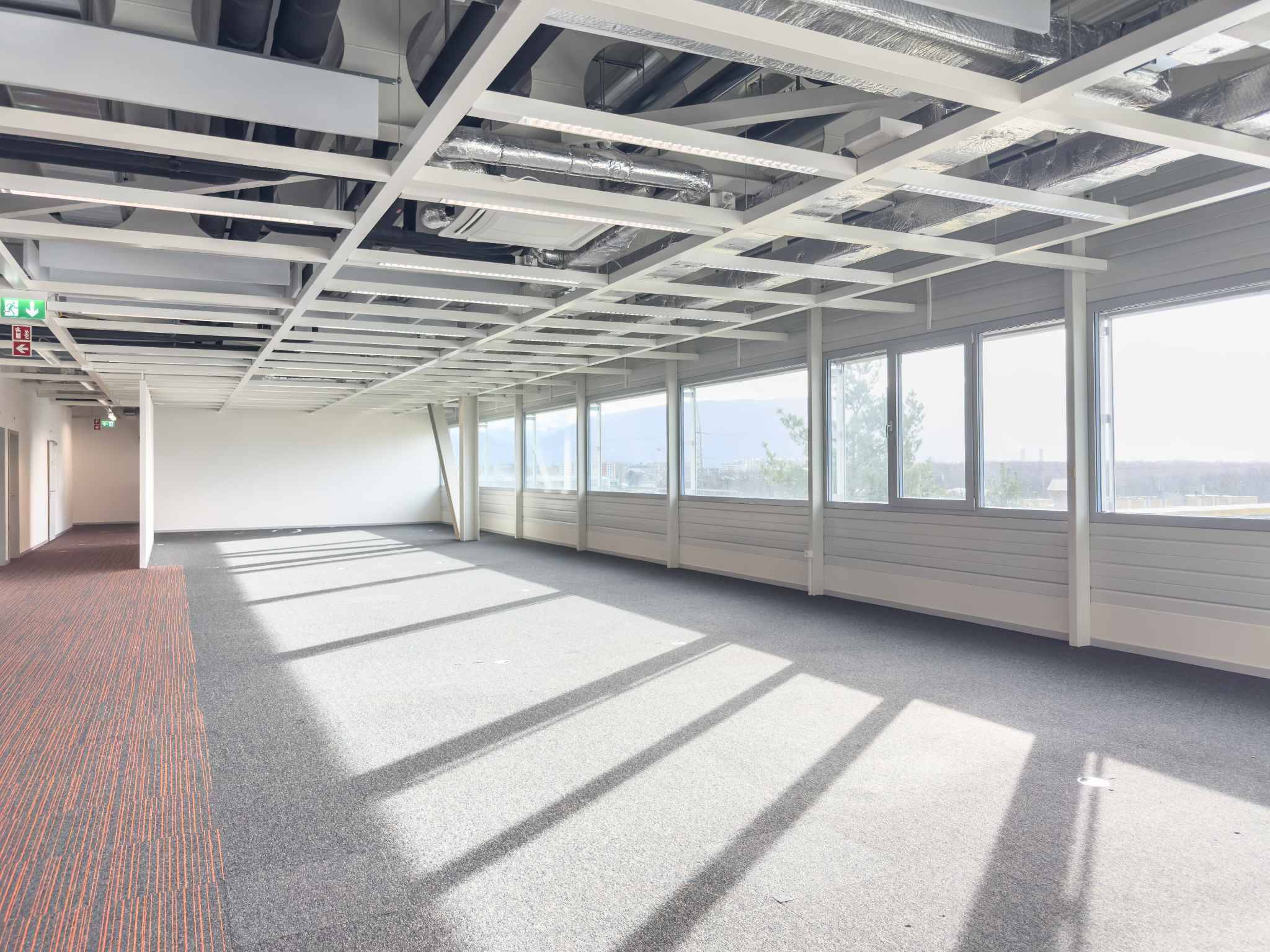 Vernier - Surface de 903 m2 en attique - Immeuble IKEA