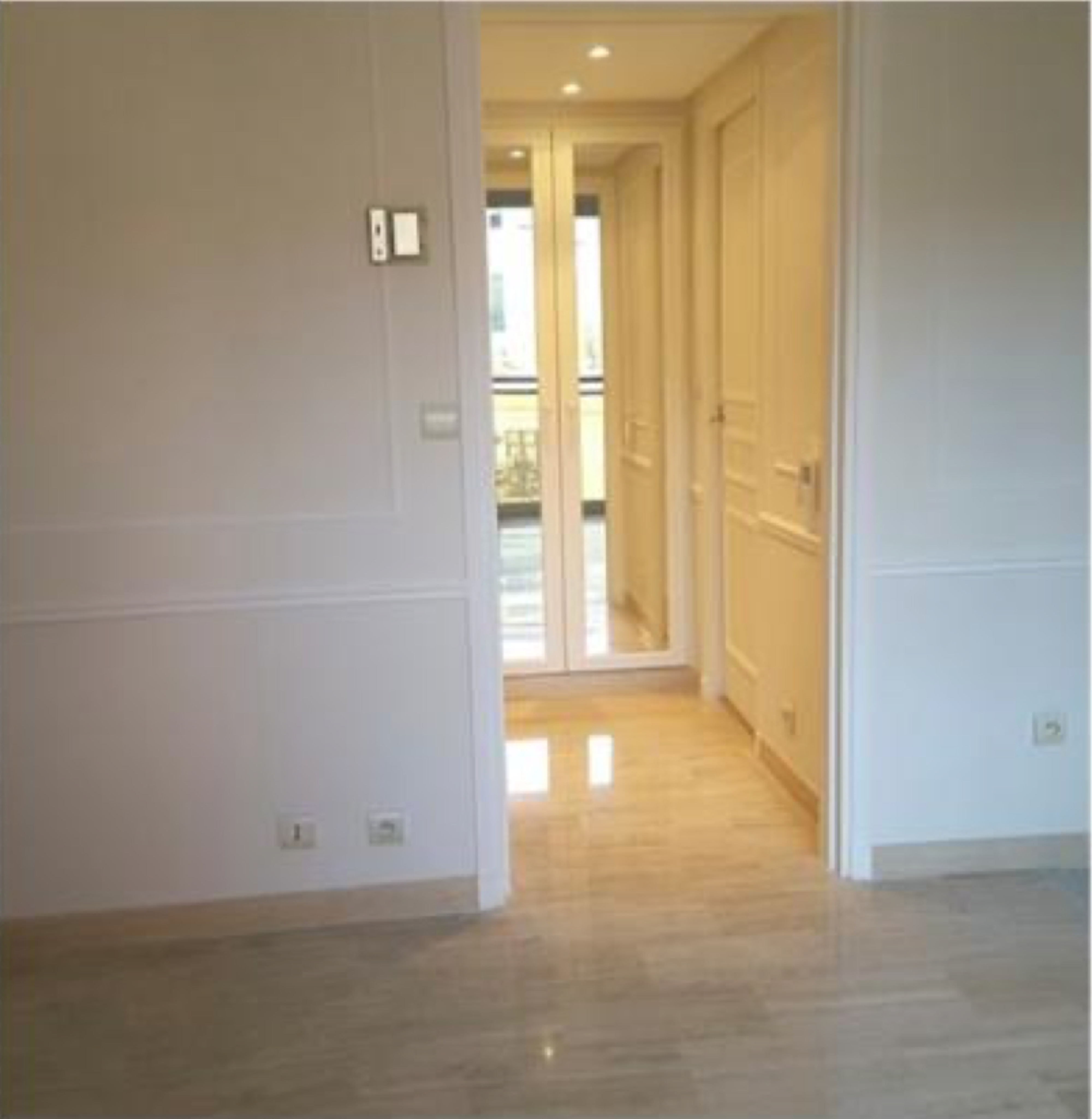 À VENDRE - Studio lumineux et calme dans le Carré d’Or