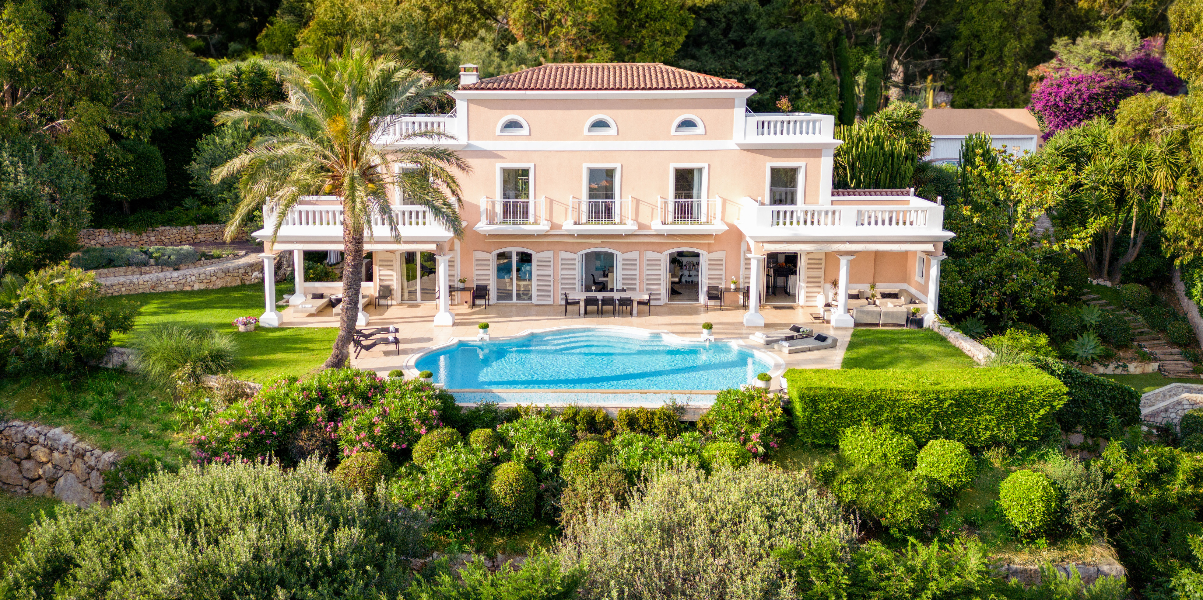 ELEGANTE MAISON PROCHE MONACO