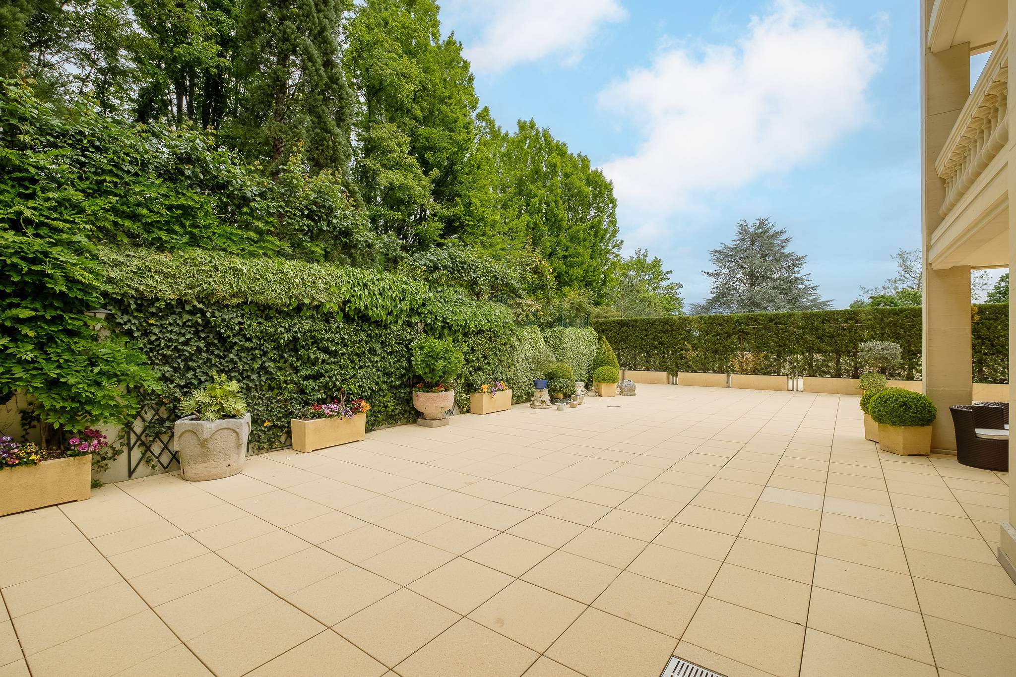Magnifique appartement de 7 pièces avec terrasse dans une résidence de haut standing