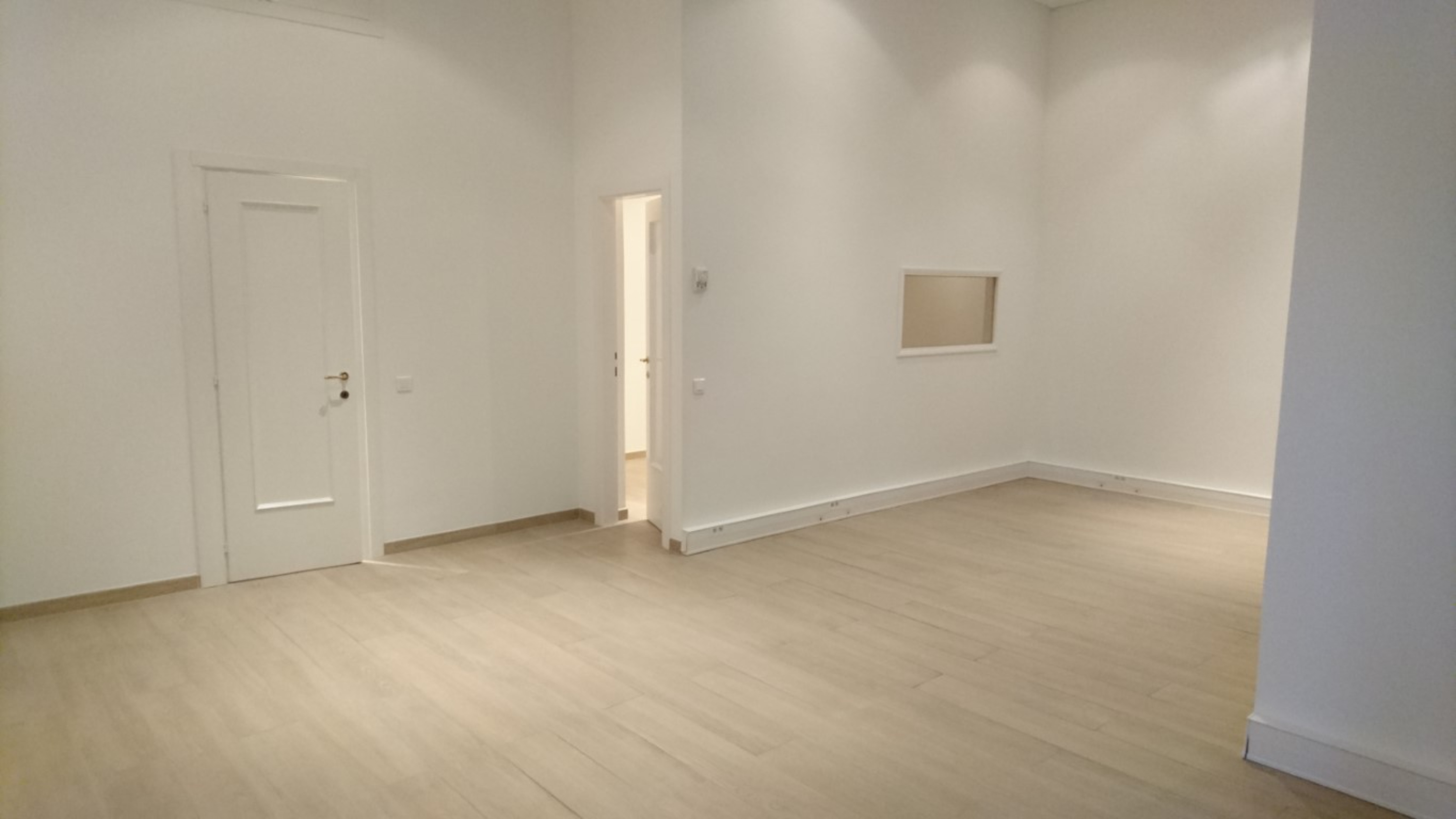 Bureau avec accès direct - Fontvieille