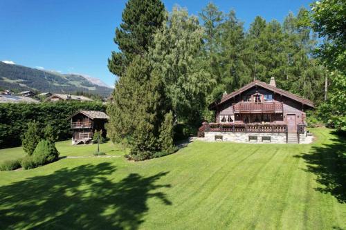 Splendide chalet avec son mazot sur une magnifique parcelle