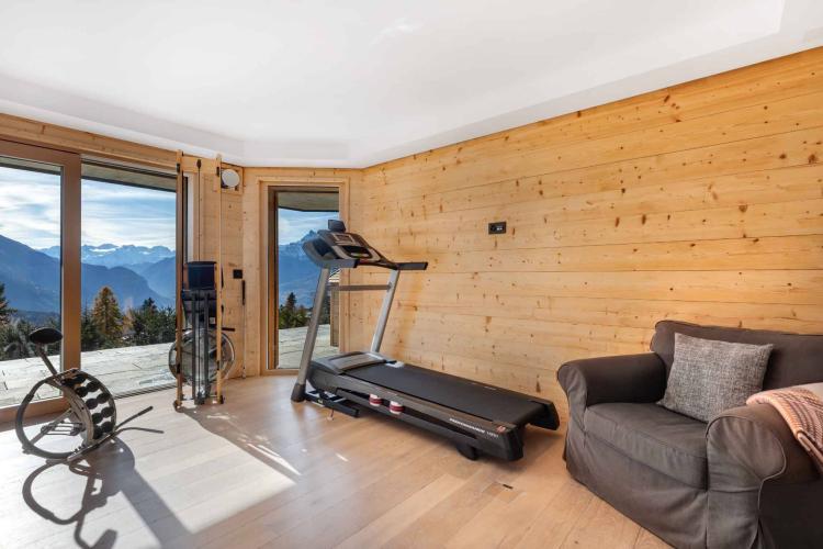 Chalet d'exception avec ascenseur privatif et vue imprenable
