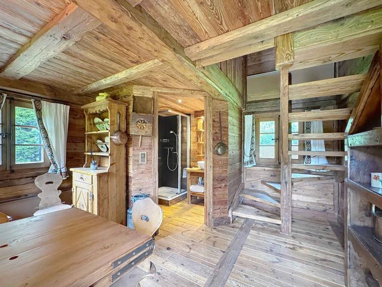 Splendide chalet avec son mazot sur une magnifique parcelle