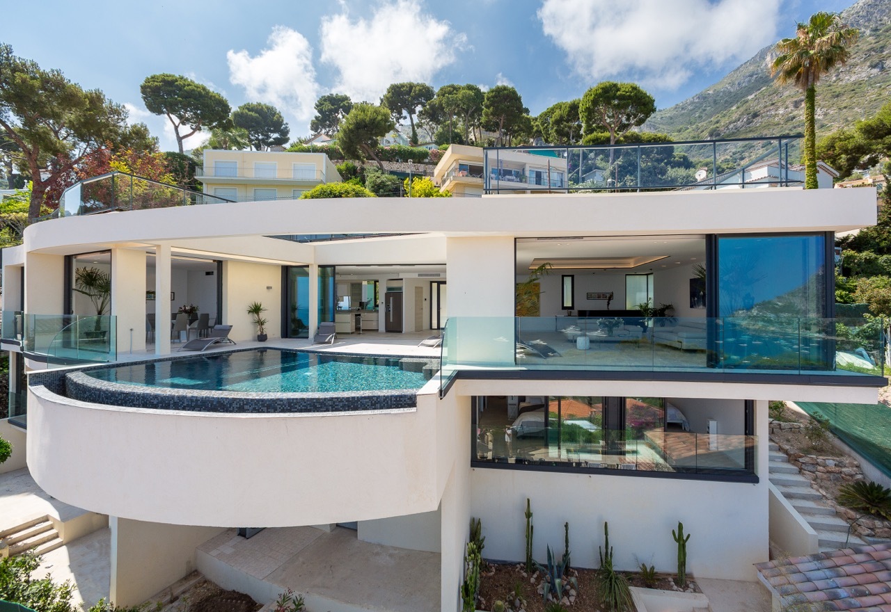 VILLA BLUE SEA