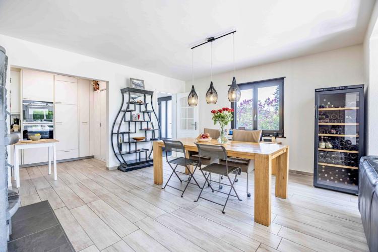 Magnifique villa individuelle de 4 pièces 1/2 avec studio indépendant sur très belle parcelle de 1'240 m2