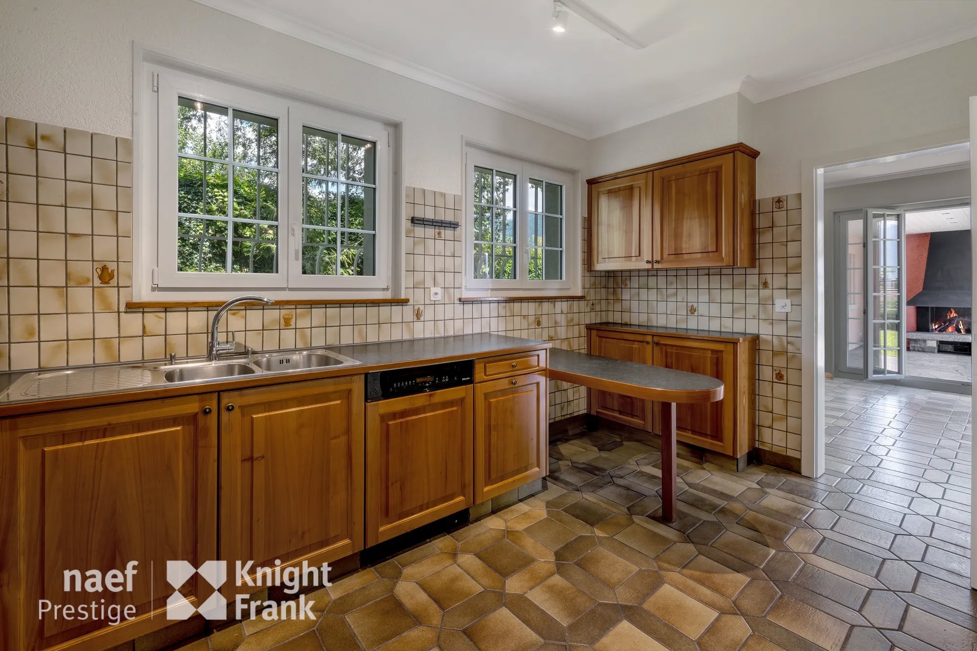 Maison Individuelle De 7,5 Pièces à Vendre à La Tour De Peilz