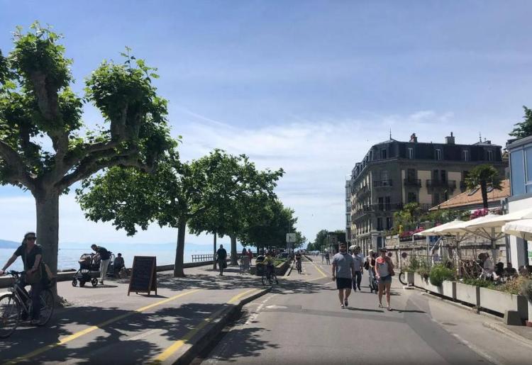 EXCLUSIF - Location Arcade Commerciale - Vevey