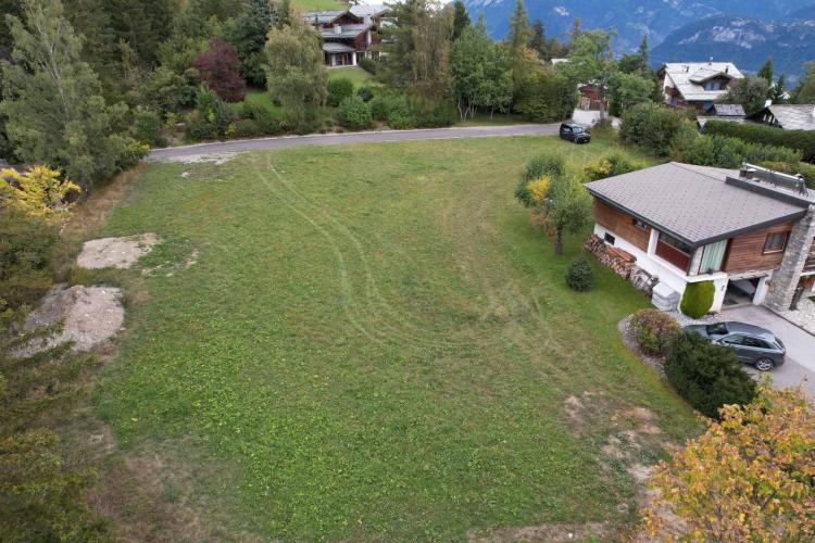 Magnifique terrain constructible dans quartier recherché