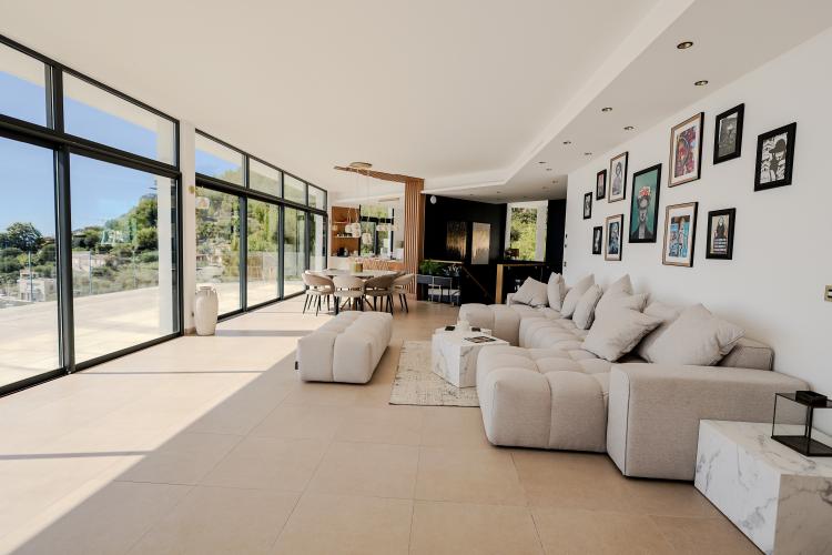ROQUEBRUNE CAP MARTIN | +5 CHAMBRES | VILLA NEUVE EXCLUSIVE