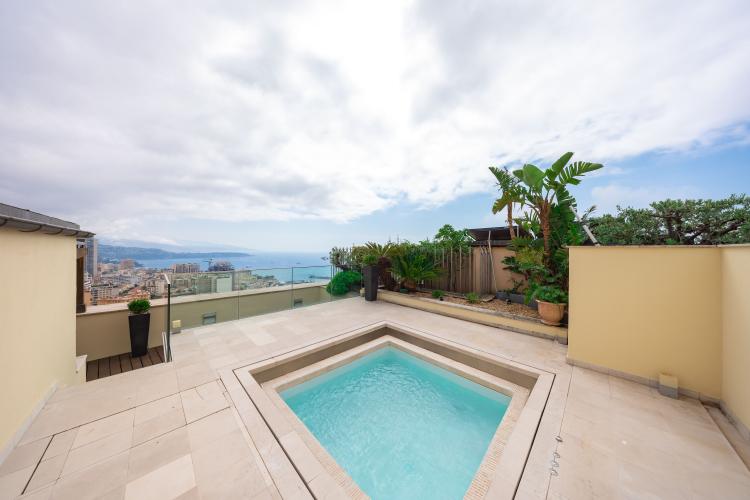 MAGNIFIQUE PENTHOUSE VUE MER