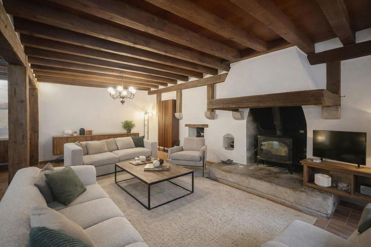 Maison de charme avec jardin arboré à Collex