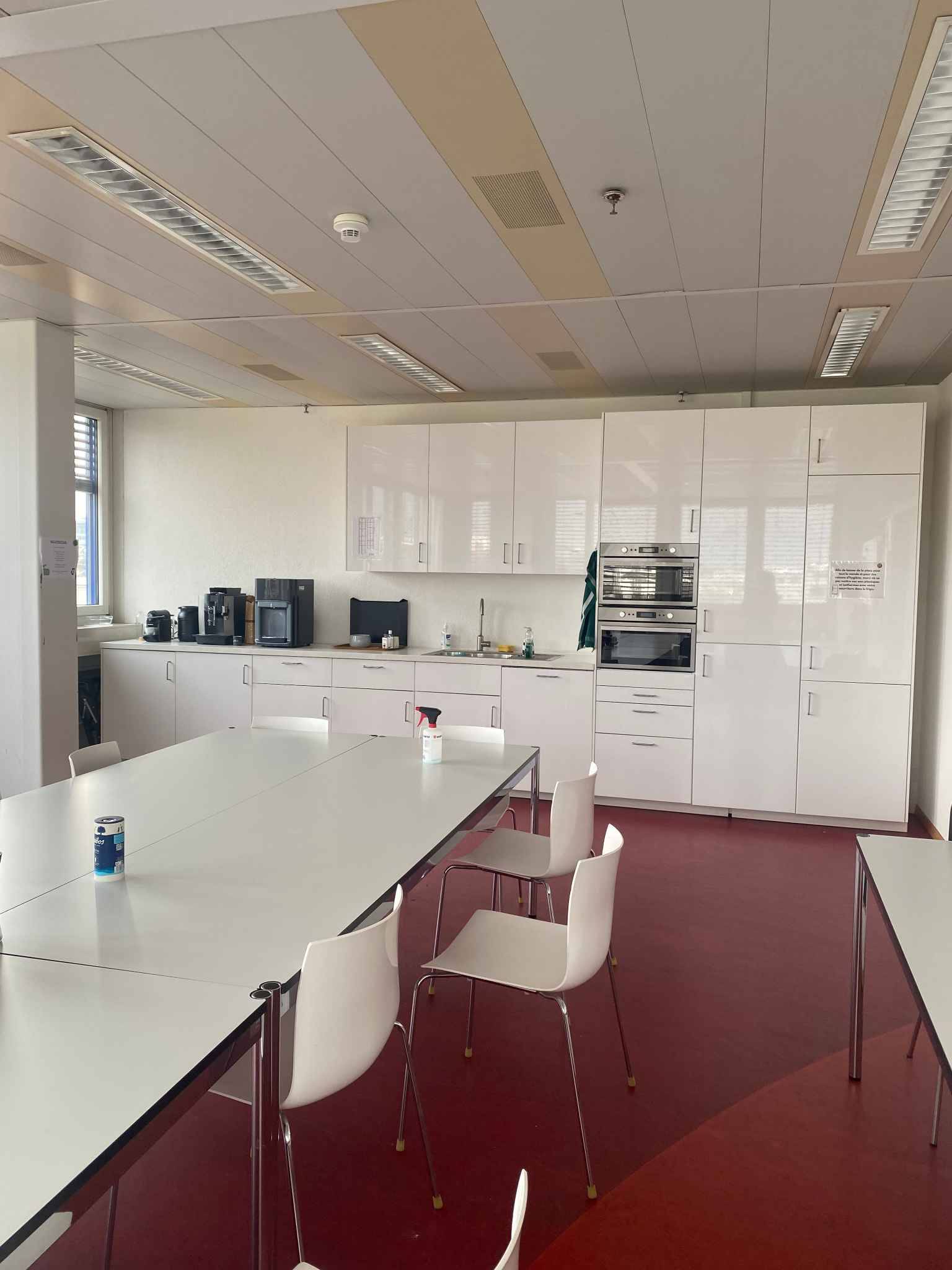 Locaux de 1016  m2 au 2ème étage Zone FTI