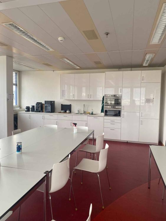 Locaux de 1016  m2 au 2ème étage Zone FTI