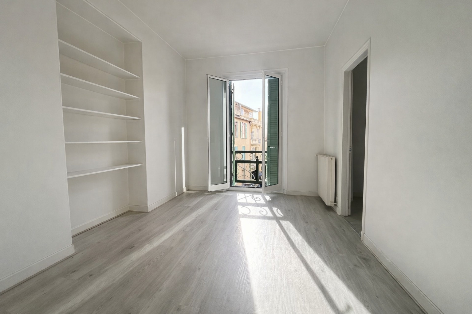 Grand appartement 5 pièces – Menton