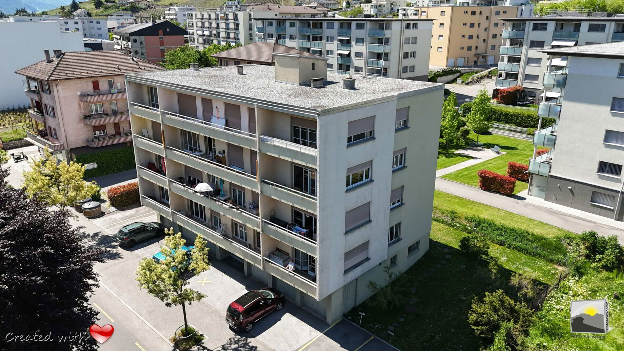 zJEEc_lookmove_231897886_7.jpg