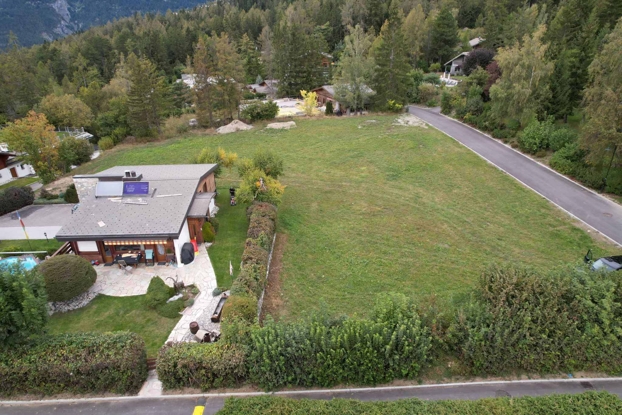 Magnifique terrain constructible dans quartier recherché