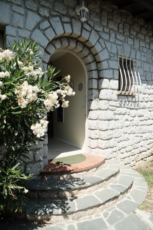 VENTE MAGNIFIQUE VILLA AVEC PISCINE RCM